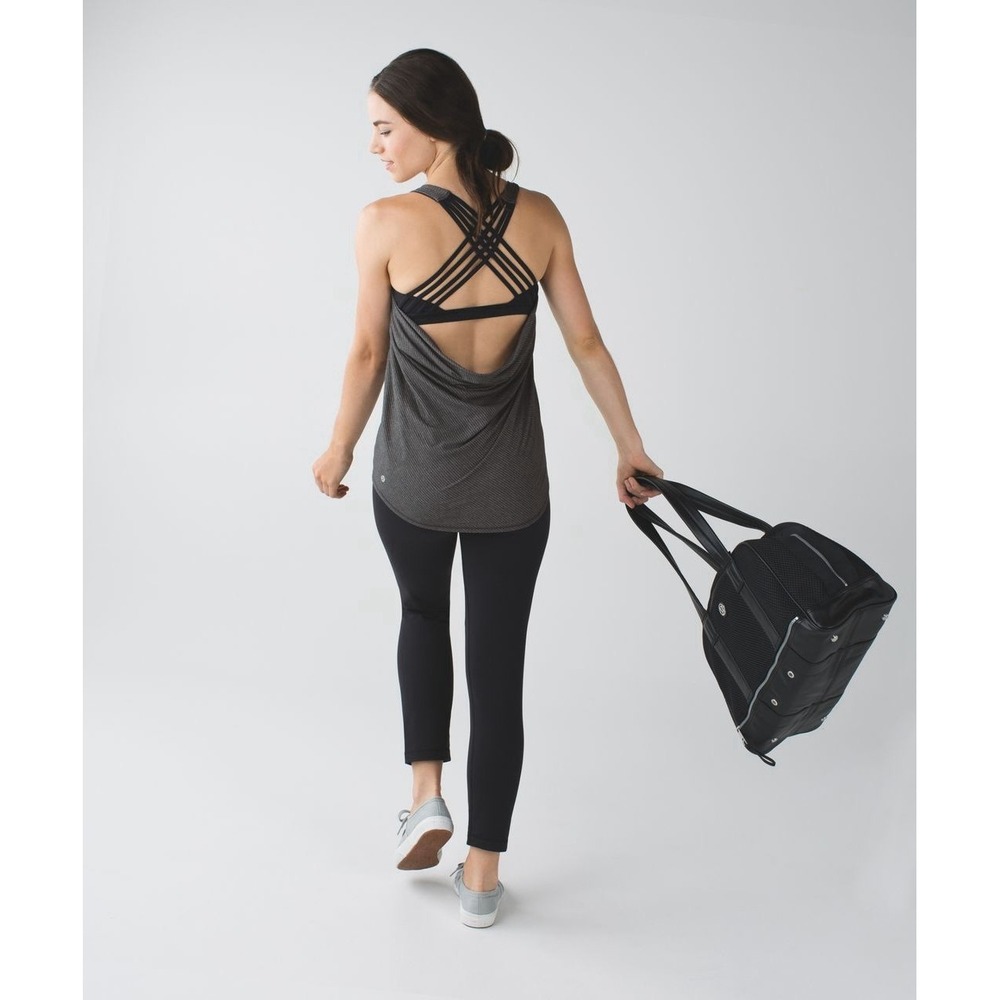 Lululemon Wild Tank Grey Black Strappy Built In Bra Size 6 GUC